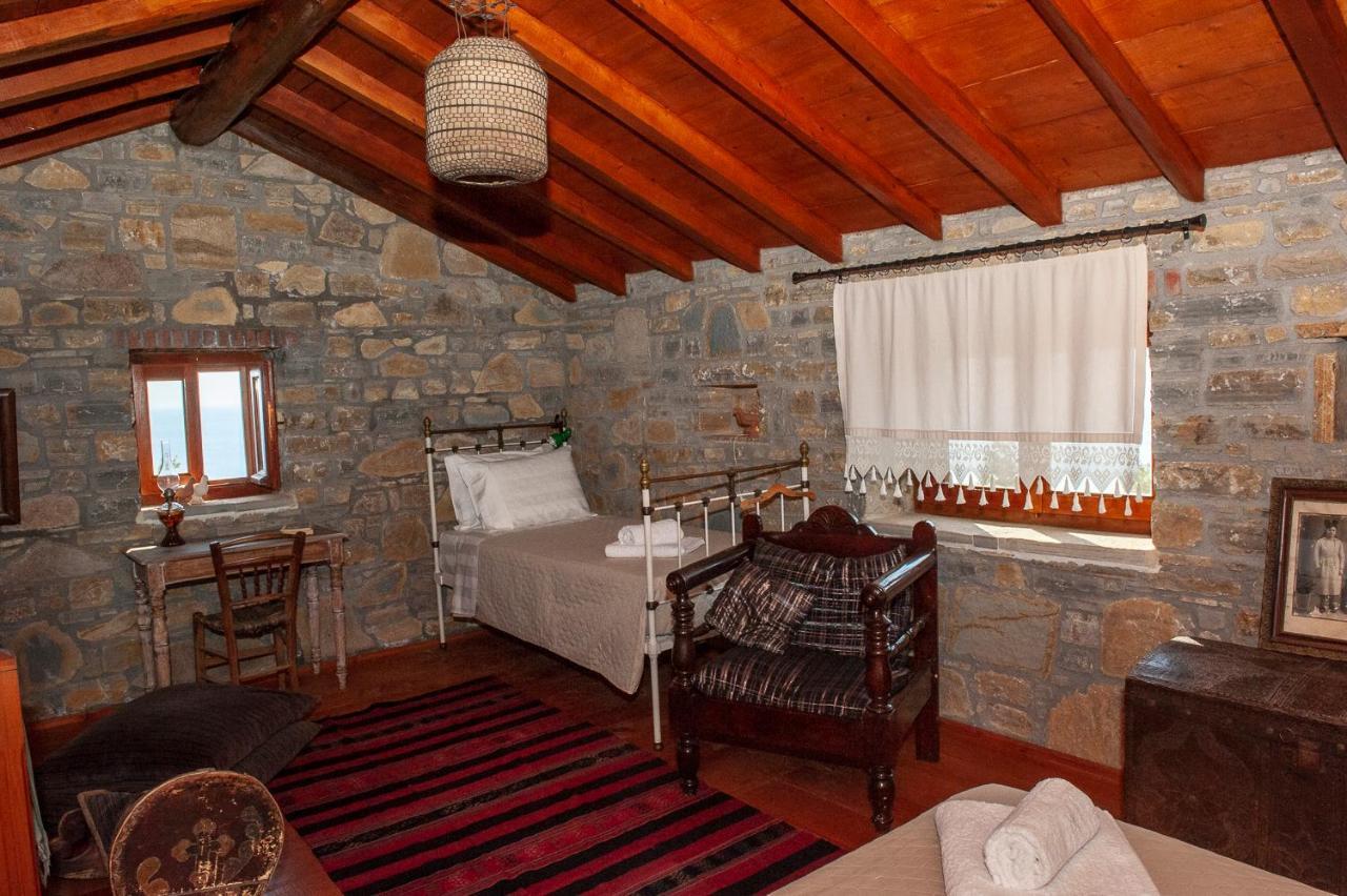 Oceanis Cottage House Ormos Koumeikon Buitenkant foto